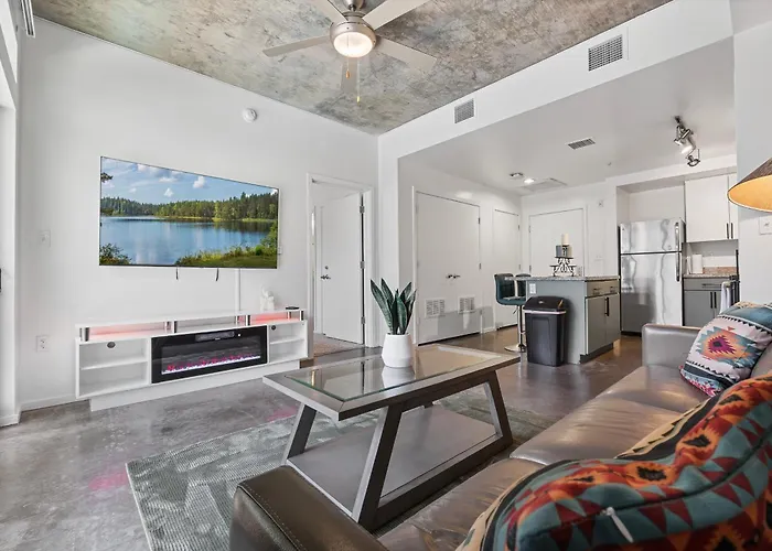 Muralists Loft Apartment