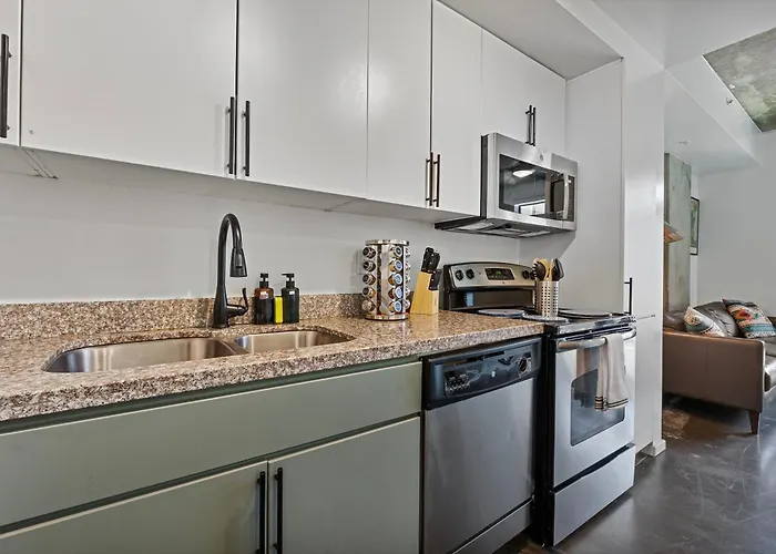 Apartment Muralists Loft