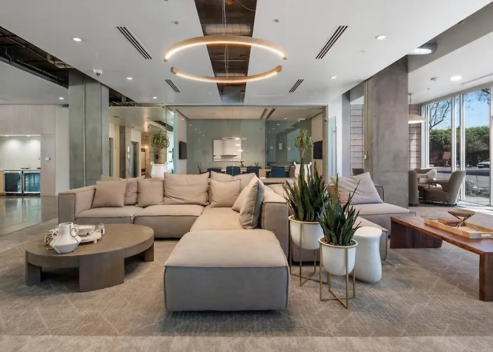 Muralists Loft Apartment *